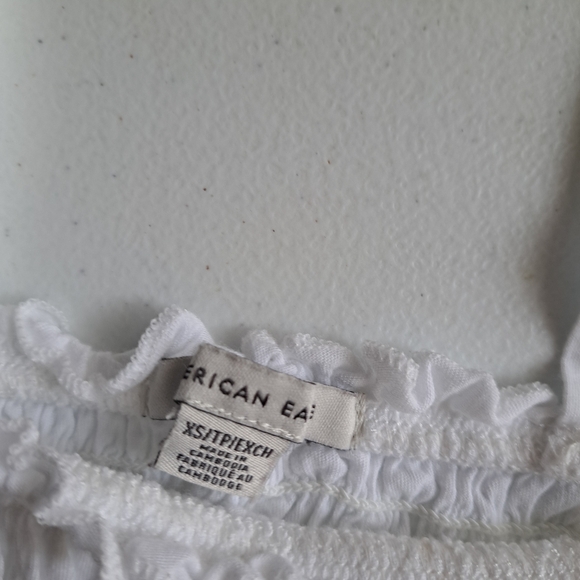 White 4 Tops Bundle - Picture 9 of 12